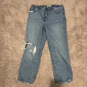 Abercrombie women’s jeans